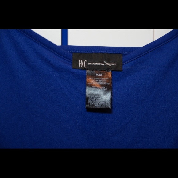 ✨2 for $15 tshirts✨ Royal Blue Camisole Top - Picture 4 of 5